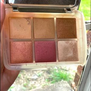 Hourglass limited edition pallete